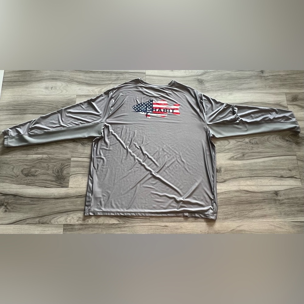 Gray Long Sleeve Shirt with American Flag Fish Design